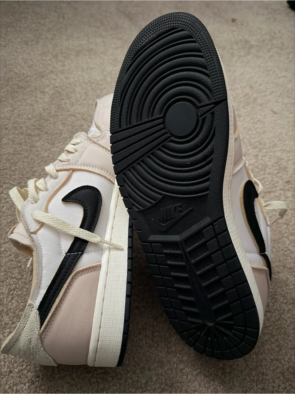 Jordan 1 low OG